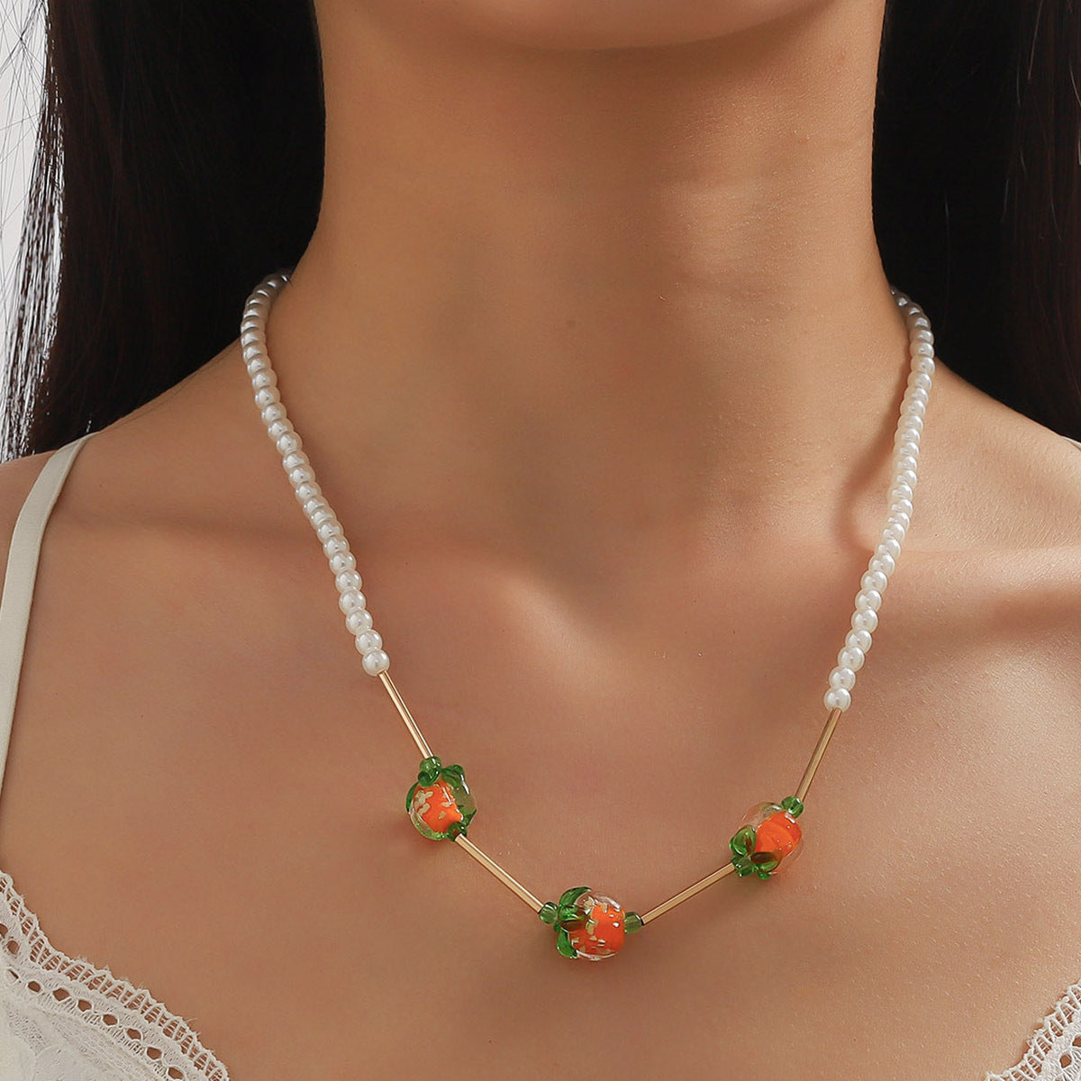 Classic Pearl Necklace with Timeless Appeal
