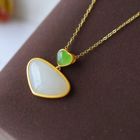 Charming Silver Pendant for Any Occasion