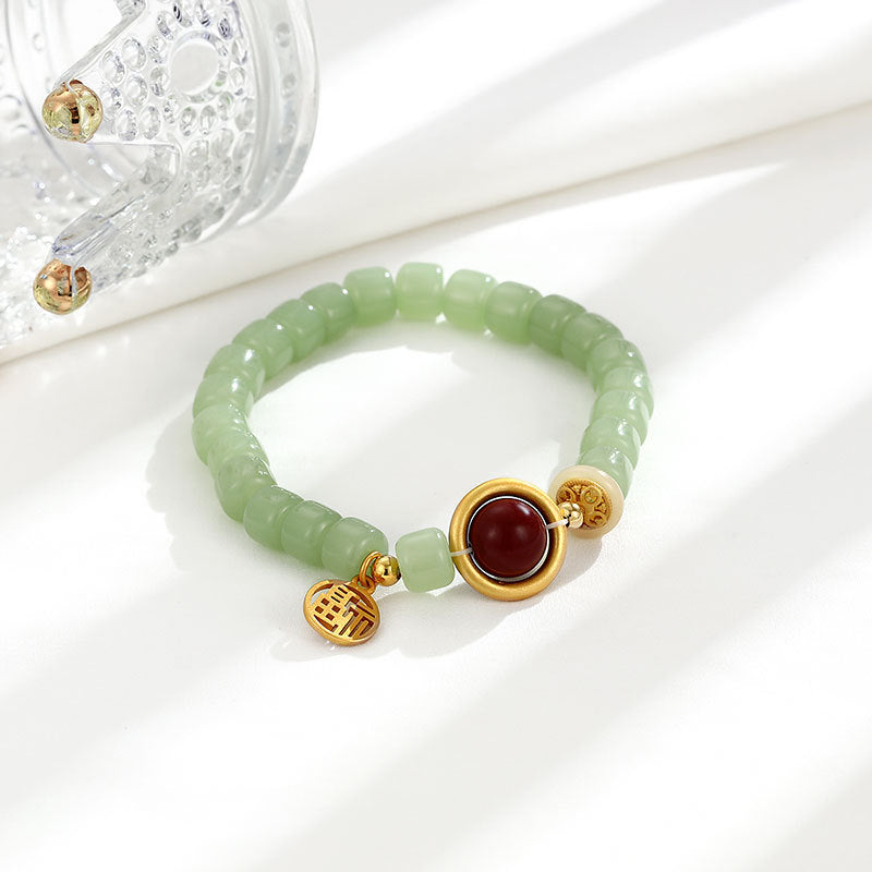 Romantic Gold Bracelet for Special Moments