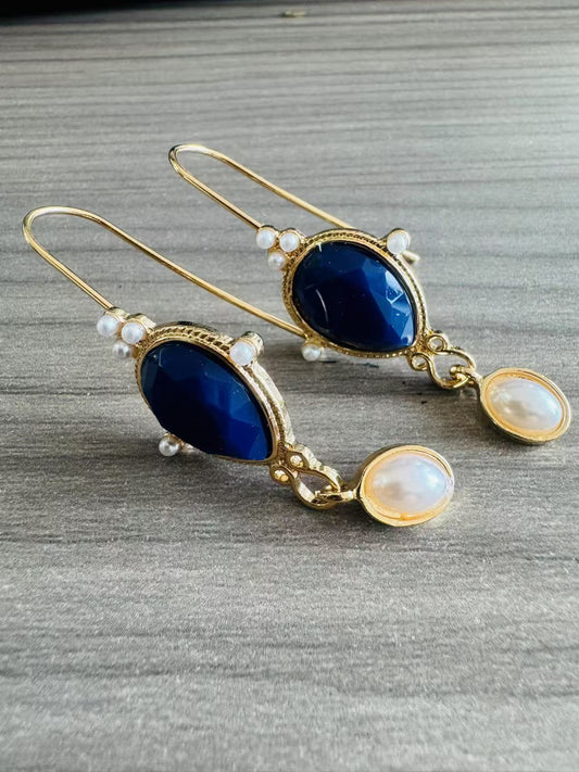 Beautiful Pearl Earring with Unique Style