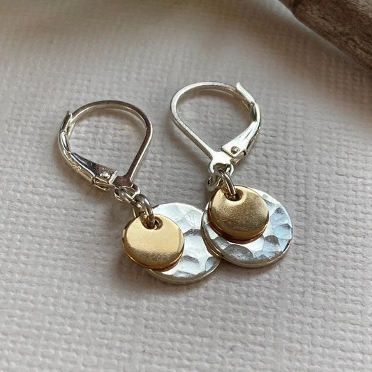 Charming Gold Earring for Any Occasion