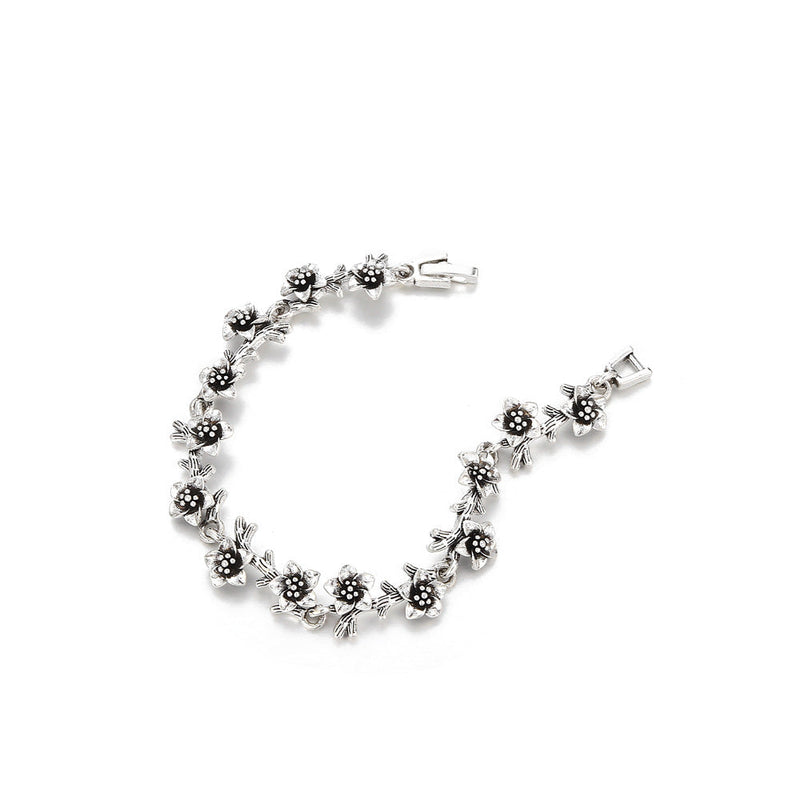 Classic Bracelet with Timeless Appeal