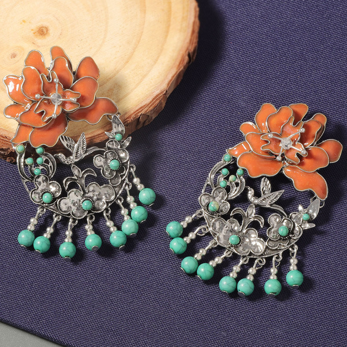 Charming Earring for Any Occasion
