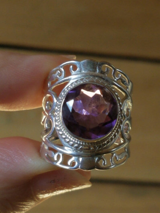Charming Ring for Any Occasion