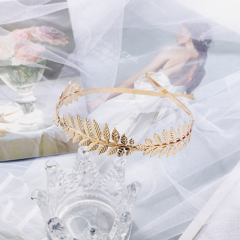 Elegant Gold Piece for Every Occasion