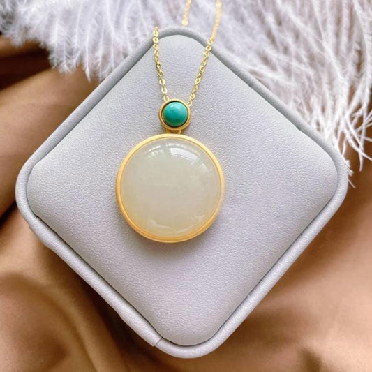 Stunning Silver Necklace for Daily Wear