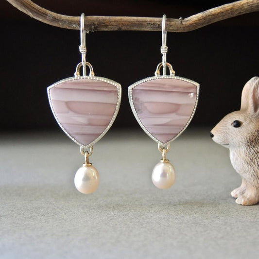 Classic Pearl Earring with Timeless Appeal