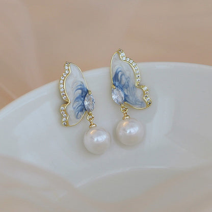Romantic Pearl Earring for Special Moments