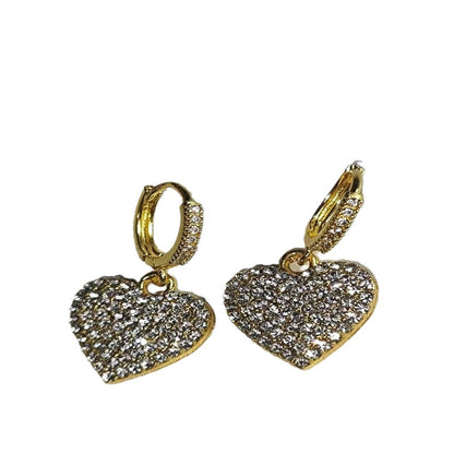 Charming Earring for Any Occasion
