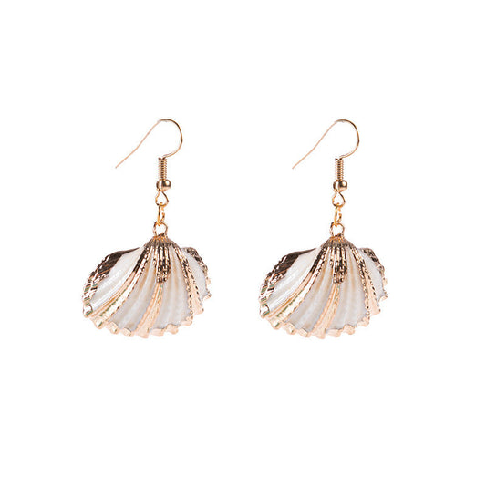 Beautiful Gold Earring with Unique Style