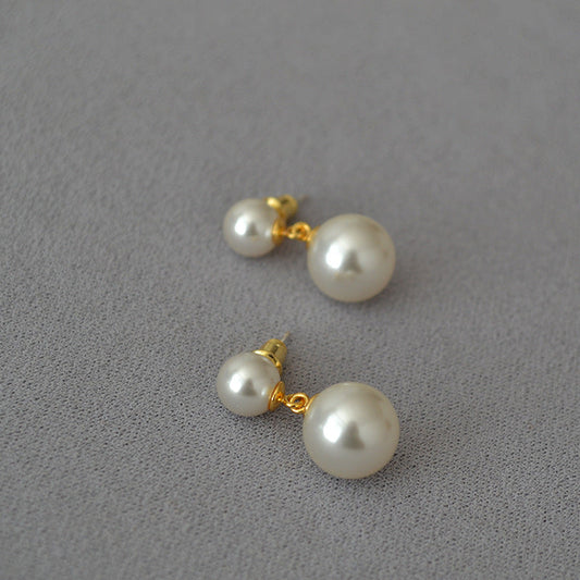 Romantic Silver Earring for Special Moments