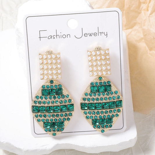 Classic Earring with Timeless Appeal