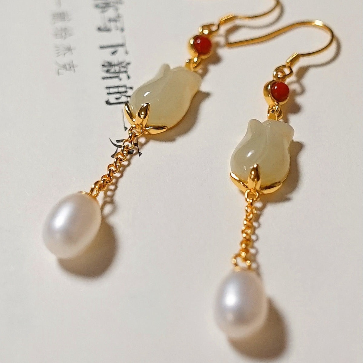 Romantic Gold Earring for Special Moments