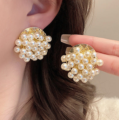 Romantic Pearl Earring for Special Moments