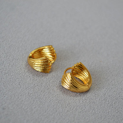 Stunning Gold Earring for Daily Wear