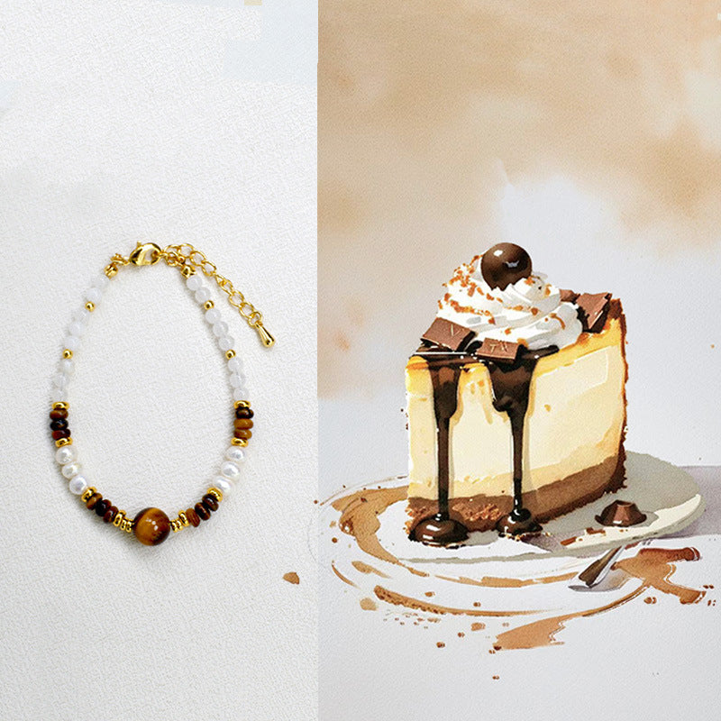 Beautiful Pearl Necklace with Unique Style
