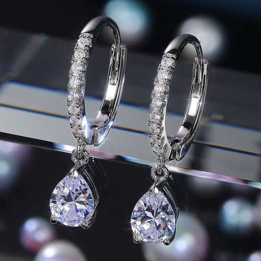 Elegant Gold Earring for Every Occasion