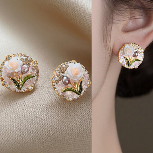 Classic Earring with Timeless Appeal