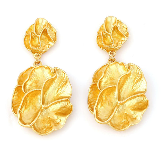 Classic Earring with Timeless Appeal