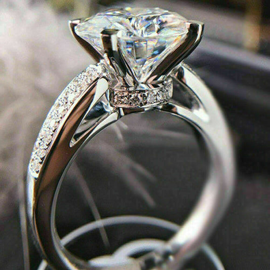 Classic Ring with Timeless Appeal