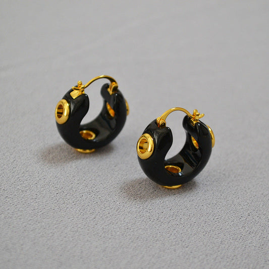 Romantic Gold Earring for Special Moments