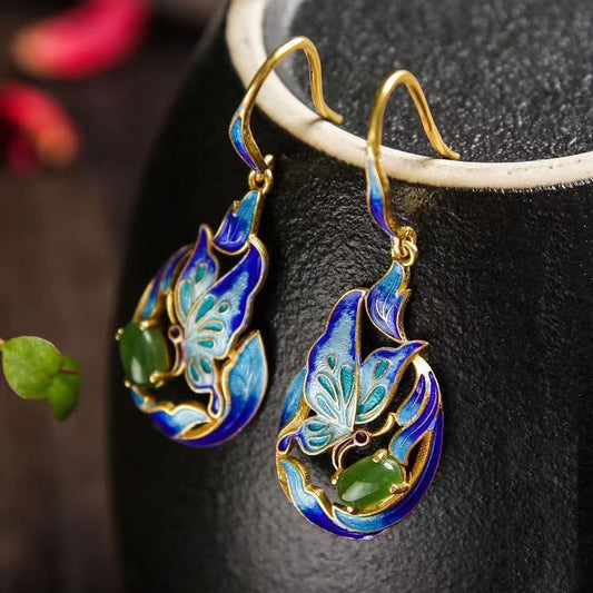 Classic Earring with Timeless Appeal