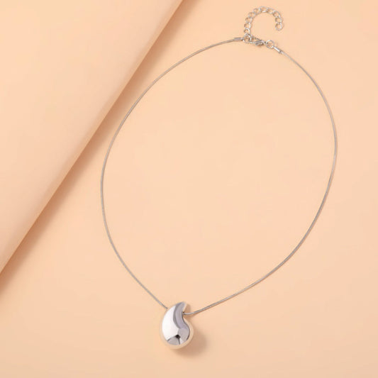 Classic Gold Necklace with Timeless Appeal
