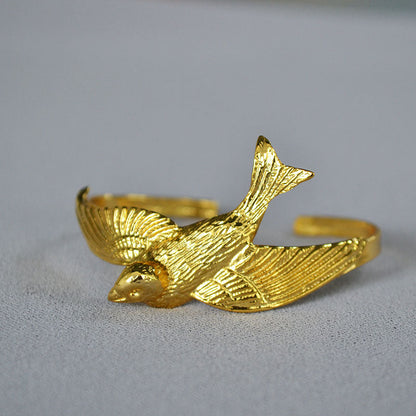 Stunning Gold Bracelet for Daily Wear