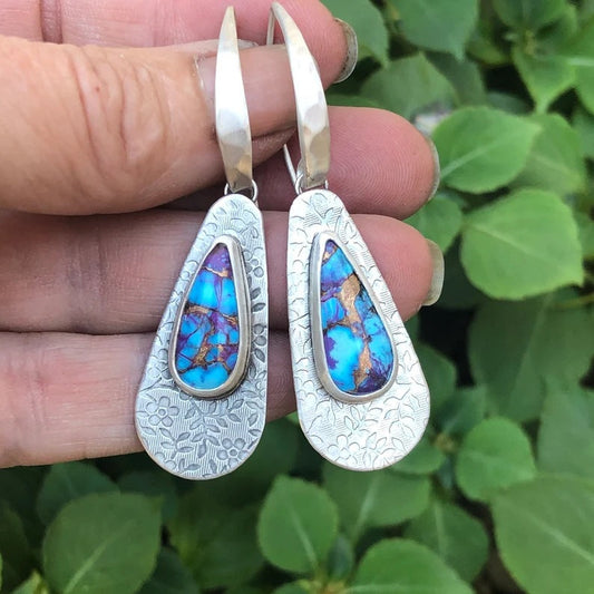 Charming Earring for Any Occasion