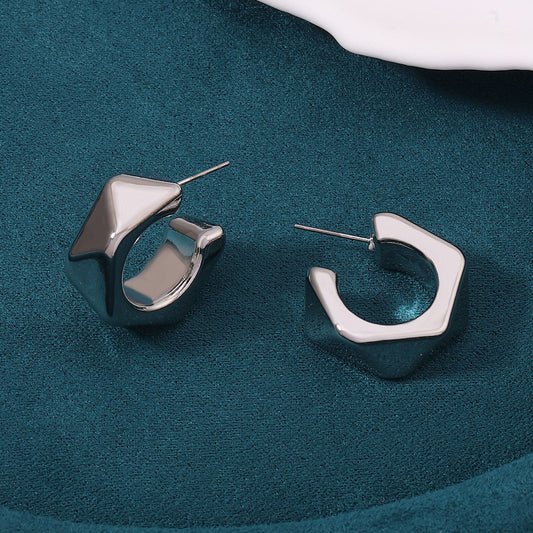 Classic Earring with Timeless Appeal