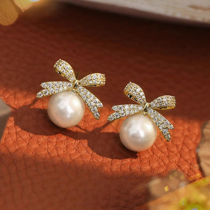 Charming Pearl Earring for Any Occasion