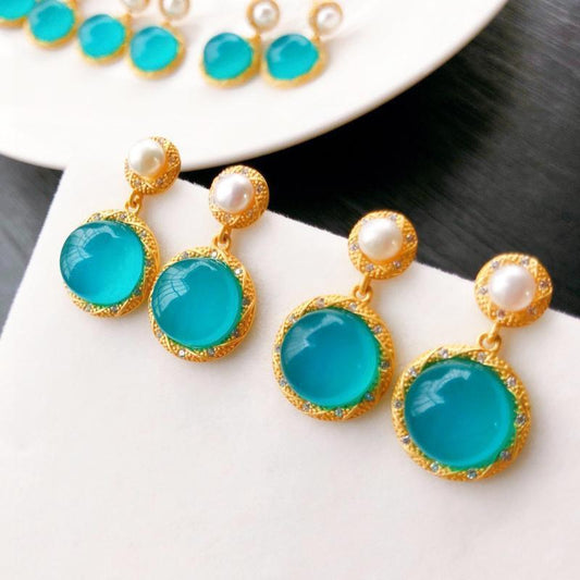 Romantic Silver Earring for Special Moments