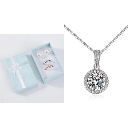 Stunning Necklace for Daily Wear
