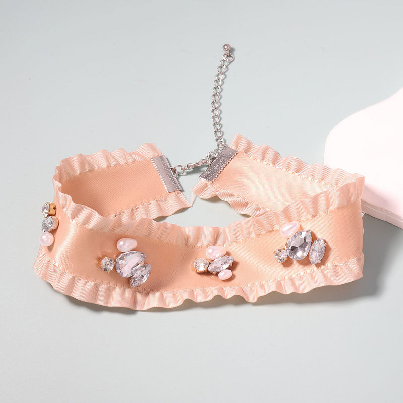 Charming Pearl Necklace for Any Occasion