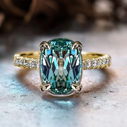 Classic Gold Ring with Timeless Appeal