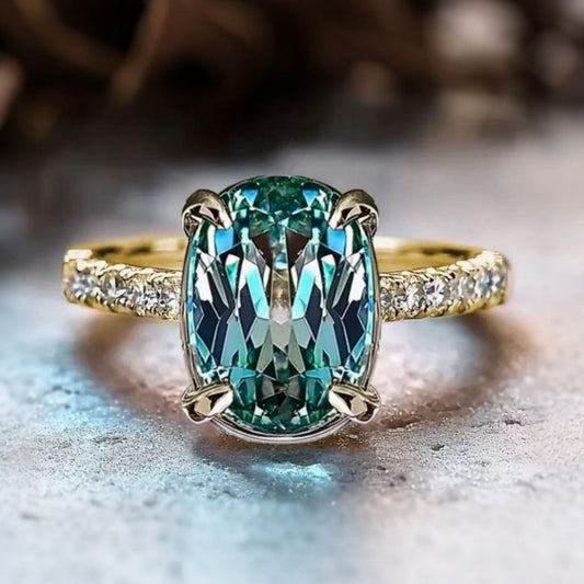 Classic Gold Ring with Timeless Appeal