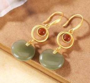 Romantic Gold Earring for Special Moments
