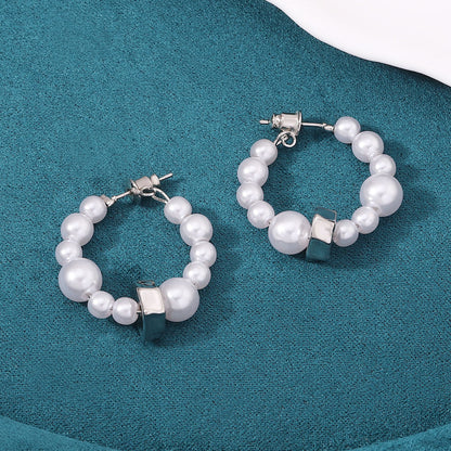 Romantic Pearl Earring for Special Moments