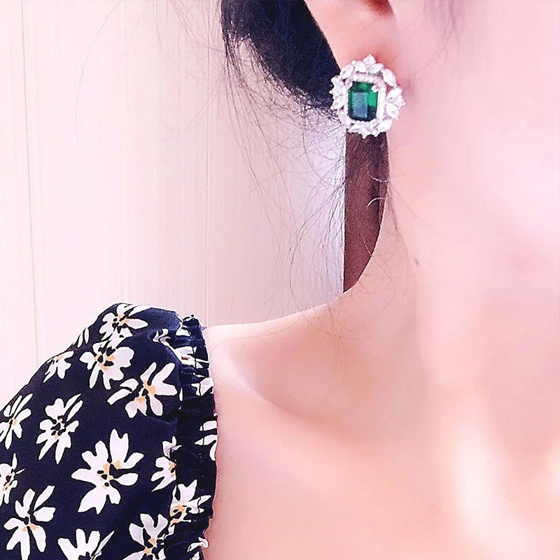 Elegant Earring for Every Occasion