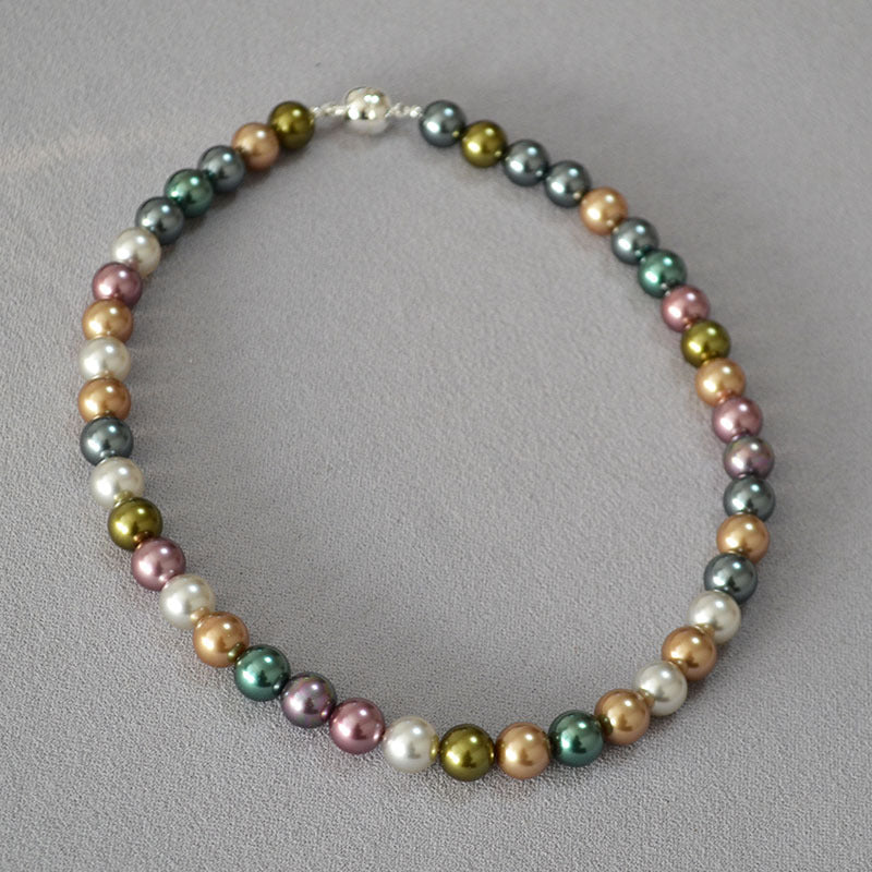 Classic Pearl Necklace with Timeless Appeal