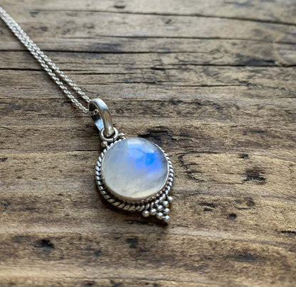 Romantic Necklace for Special Moments