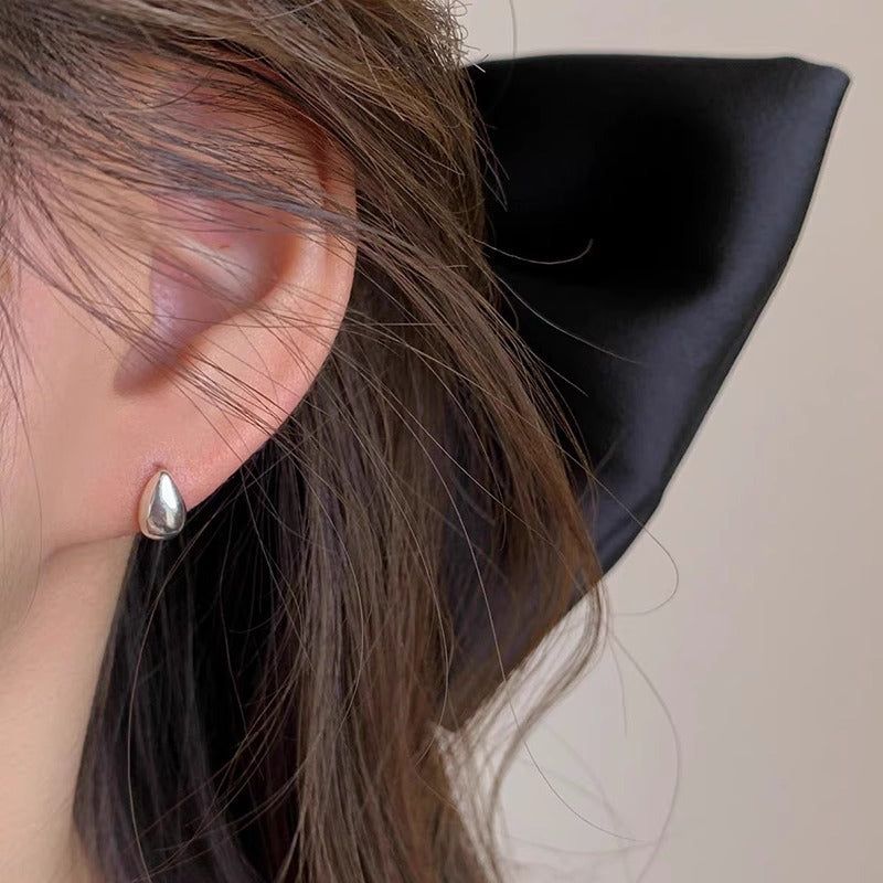 Beautiful Gold Earring with Unique Style