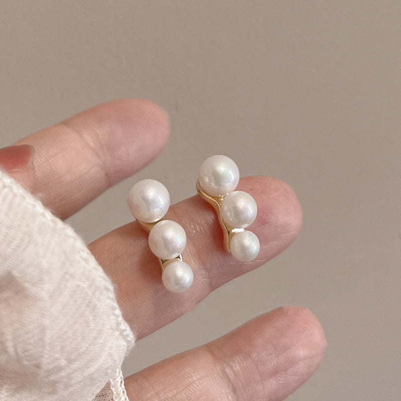 Stunning Pearl Earring for Daily Wear