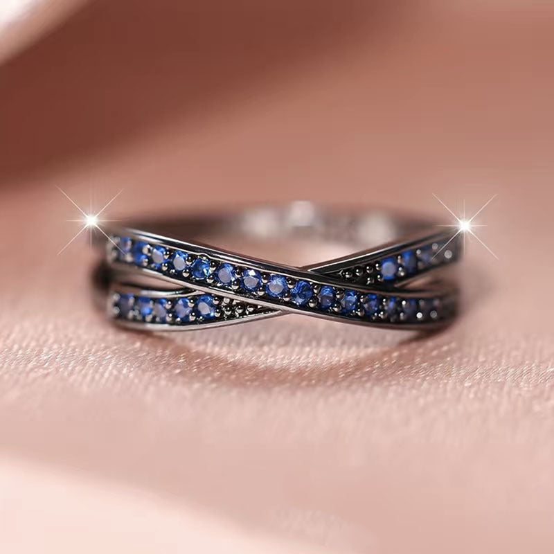 Classic Silver Ring with Timeless Appeal