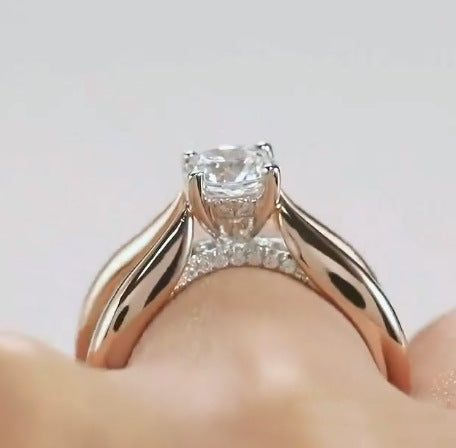 Beautiful Gold Ring with Unique Style