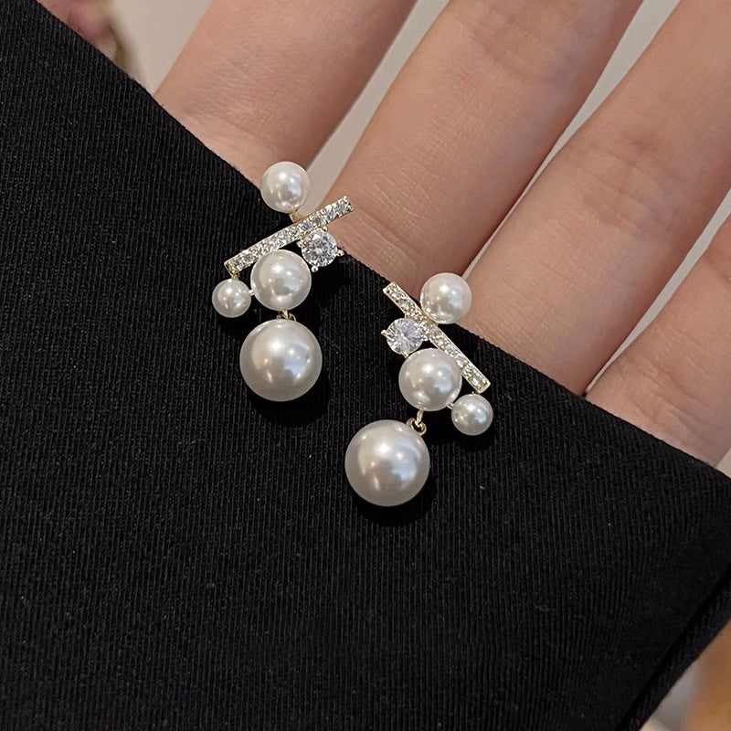 Charming Pearl Earring for Any Occasion