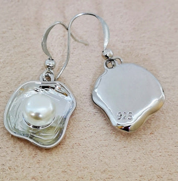 Elegant Silver Earring for Every Occasion
