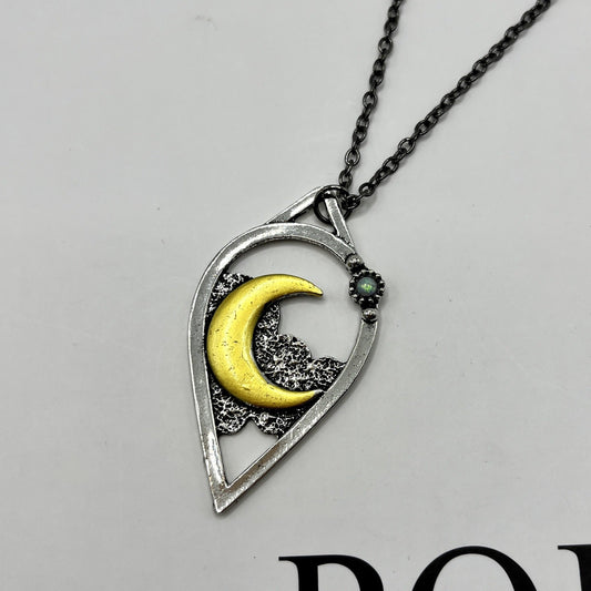 Classic Necklace with Timeless Appeal