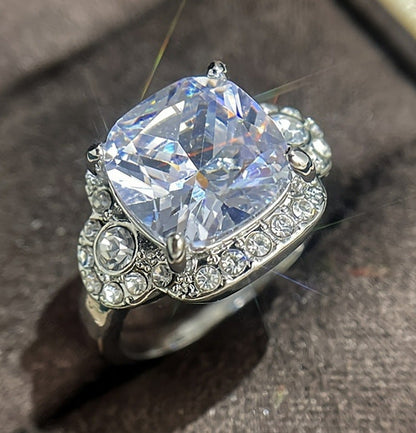 Beautiful Ring with Unique Style