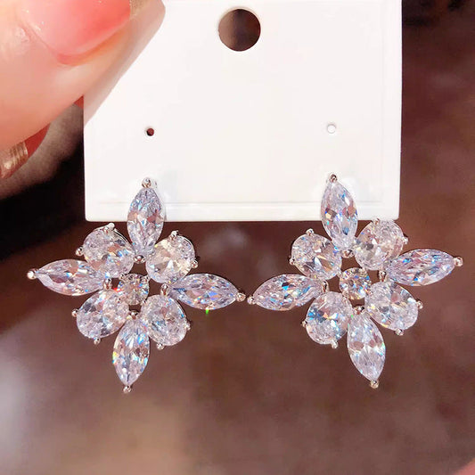 Stunning Earring for Daily Wear